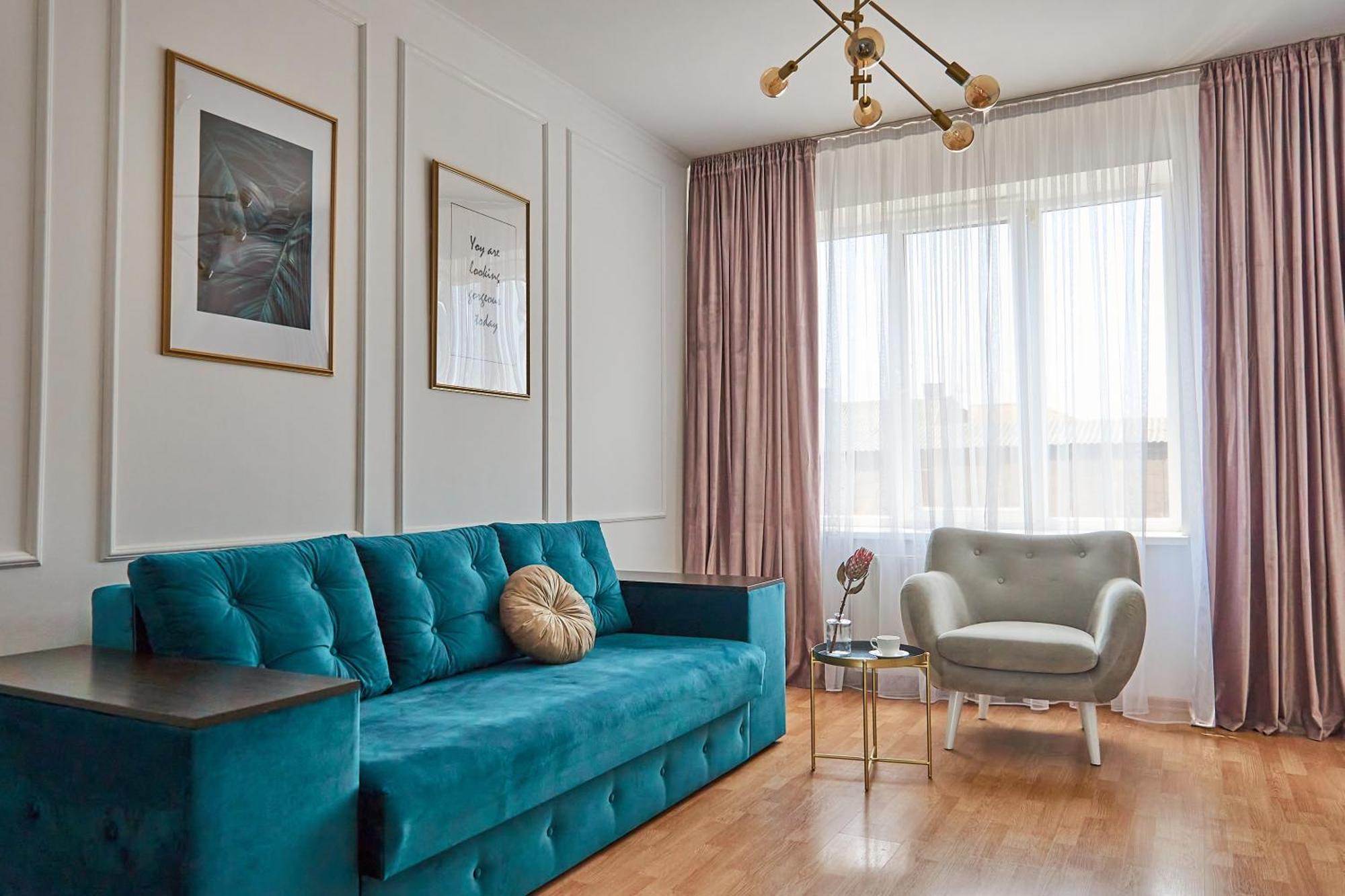 Lux Apartment Mukacheve Bagian luar foto