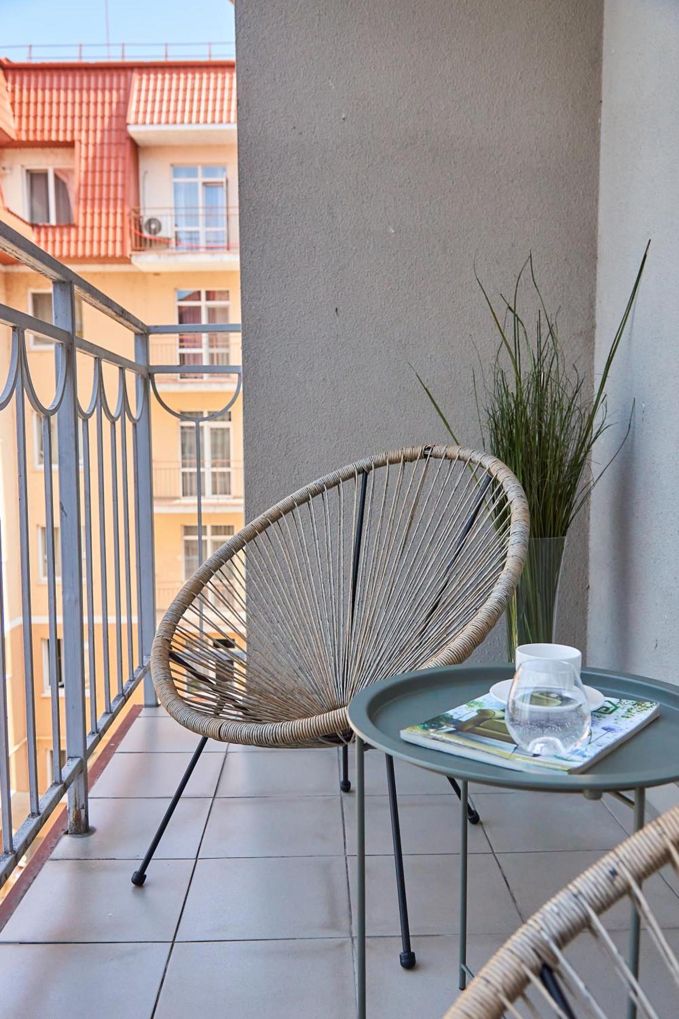 Lux Apartment Mukacheve Bagian luar foto