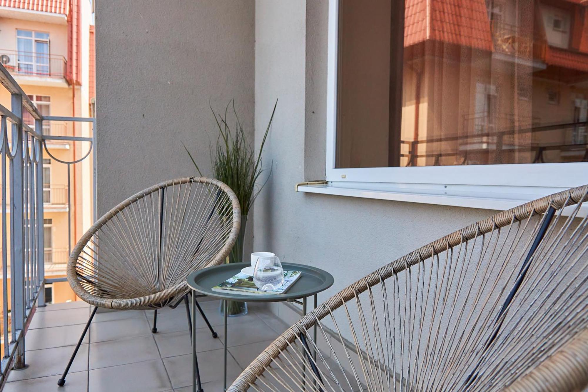 Lux Apartment Mukacheve Bagian luar foto